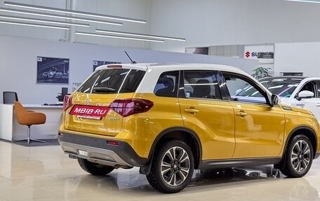 Suzuki Vitara II рестайлинг, 2021 год, 2 800 000 рублей, 4 фотография