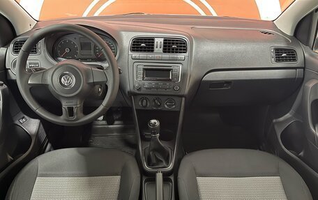 Volkswagen Polo VI (EU Market), 2013 год, 880 000 рублей, 12 фотография