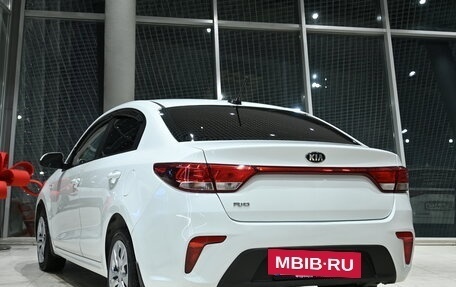 KIA Rio IV, 2018 год, 1 519 990 рублей, 11 фотография