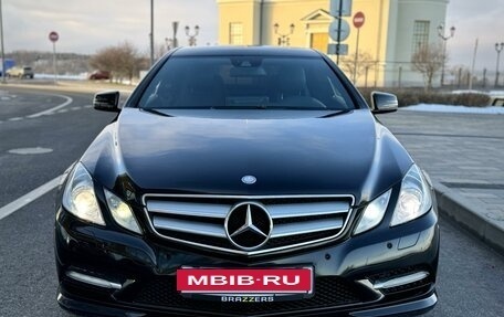 Mercedes-Benz E-Класс, 2012 год, 1 350 000 рублей, 15 фотография