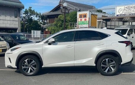 Lexus NX I, 2021 год, 3 450 001 рублей, 8 фотография