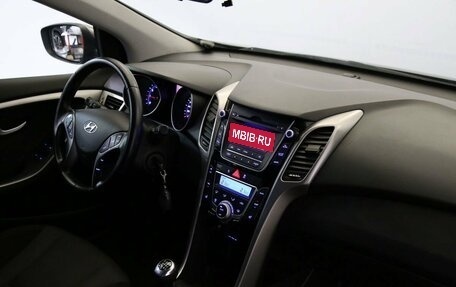 Hyundai i30 II рестайлинг, 2014 год, 989 000 рублей, 14 фотография