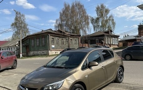 Opel Astra J, 2013 год, 850 000 рублей, 2 фотография