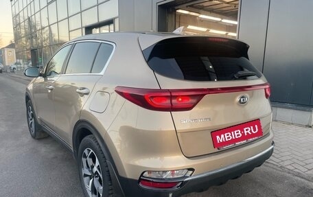 KIA Sportage IV рестайлинг, 2019 год, 1 899 000 рублей, 3 фотография