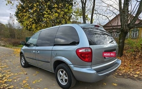 Chrysler Voyager IV, 2003 год, 1 000 000 рублей, 5 фотография