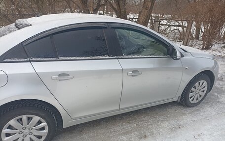 Chevrolet Cruze II, 2010 год, 950 000 рублей, 2 фотография