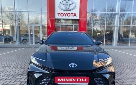 Toyota Camry, 2024 год, 4 250 000 рублей, 2 фотография