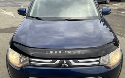 Mitsubishi Outlander III рестайлинг 3, 2013 год, 1 425 000 рублей, 1 фотография