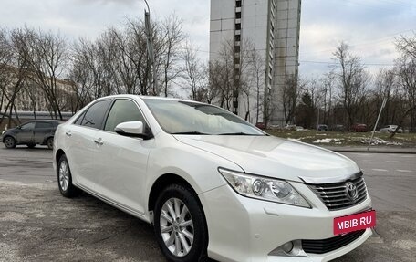 Toyota Camry, 2013 год, 2 300 000 рублей, 2 фотография