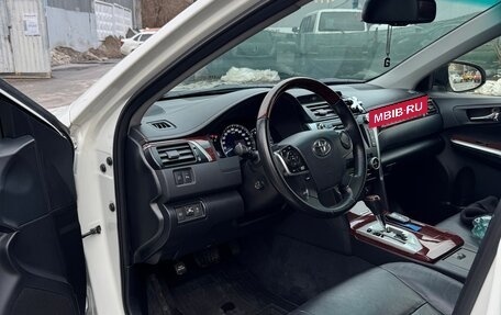 Toyota Camry, 2013 год, 2 300 000 рублей, 21 фотография