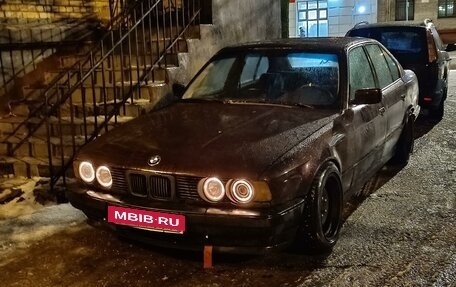 BMW 5 серия, 1993 год, 450 000 рублей, 14 фотография