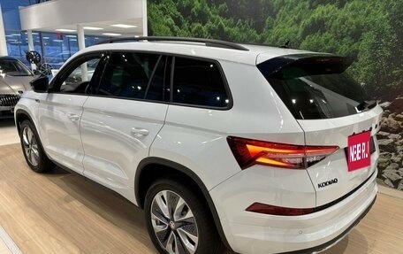 Skoda Kodiaq I, 2024 год, 5 990 000 рублей, 5 фотография