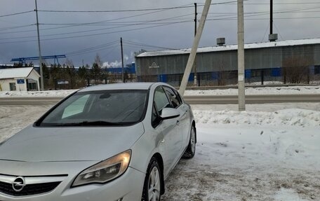 Opel Astra J, 2011 год, 900 000 рублей, 3 фотография