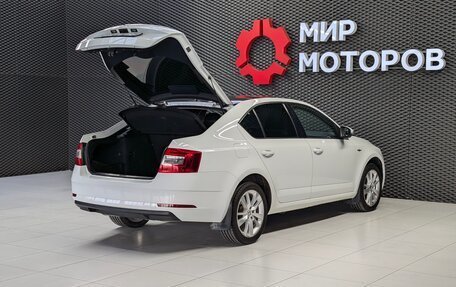 Skoda Octavia, 2018 год, 1 830 000 рублей, 9 фотография