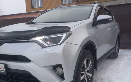 Toyota RAV4, 2016 год, 2 595 000 рублей, 2 фотография