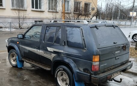 Nissan Terrano II рестайлинг, 1991 год, 400 000 рублей, 5 фотография