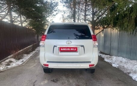 Toyota Land Cruiser Prado 150 рестайлинг 2, 2011 год, 2 900 000 рублей, 7 фотография