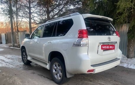 Toyota Land Cruiser Prado 150 рестайлинг 2, 2011 год, 2 900 000 рублей, 6 фотография