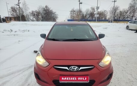 Hyundai Solaris II рестайлинг, 2011 год, 620 000 рублей, 2 фотография