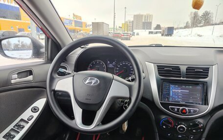 Hyundai Solaris II рестайлинг, 2011 год, 620 000 рублей, 14 фотография