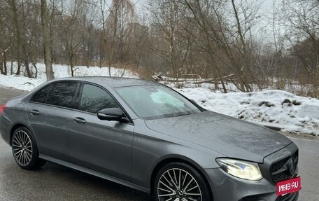 Mercedes-Benz E-Класс AMG, 2017 год, 4 250 000 рублей, 5 фотография