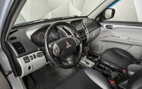 Mitsubishi Pajero Sport II рестайлинг, 2011 год, 1 538 000 рублей, 16 фотография