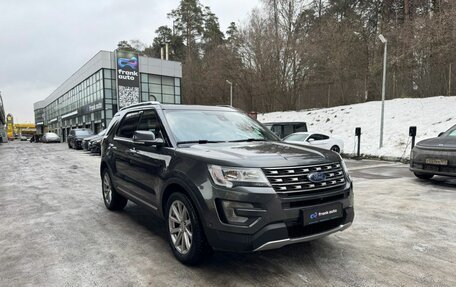 Ford Explorer VI, 2018 год, 3 050 000 рублей, 3 фотография