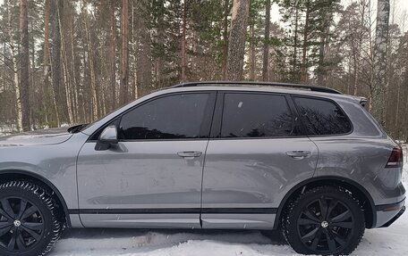 Volkswagen Touareg III, 2017 год, 3 360 000 рублей, 2 фотография