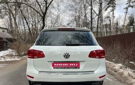 Volkswagen Touareg III, 2013 год, 2 400 000 рублей, 7 фотография