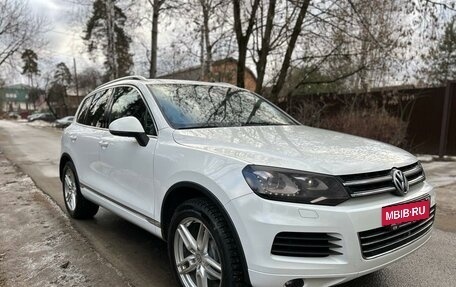 Volkswagen Touareg III, 2013 год, 2 400 000 рублей, 3 фотография