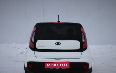 KIA Soul II рестайлинг, 2017 год, 1 650 000 рублей, 6 фотография