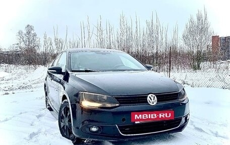 Volkswagen Jetta VI, 2013 год, 870 000 рублей, 13 фотография