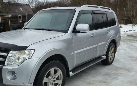 Mitsubishi Pajero IV, 2011 год, 1 750 000 рублей, 3 фотография