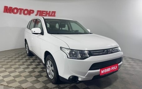 Mitsubishi Outlander III рестайлинг 3, 2014 год, 1 849 000 рублей, 1 фотография