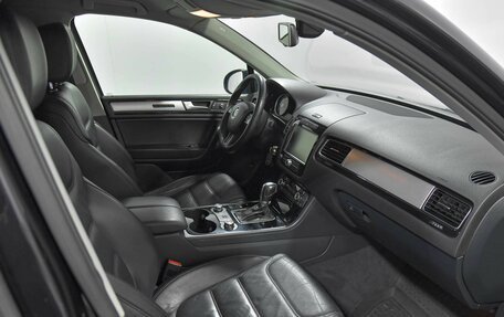 Volkswagen Touareg III, 2011 год, 1 687 000 рублей, 19 фотография