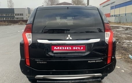 Mitsubishi Pajero Sport III рестайлинг, 2018 год, 3 500 000 рублей, 5 фотография