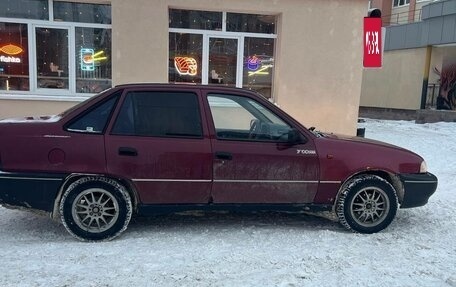 Daewoo Nexia I рестайлинг, 2001 год, 120 000 рублей, 3 фотография