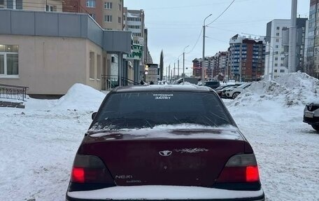 Daewoo Nexia I рестайлинг, 2001 год, 120 000 рублей, 4 фотография