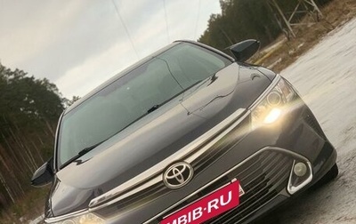 Toyota Camry, 2015 год, 2 600 000 рублей, 1 фотография