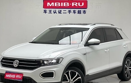 Volkswagen T-Roc I, 2020 год, 1 570 000 рублей, 1 фотография