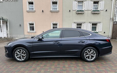 Hyundai Sonata VIII, 2020 год, 2 390 000 рублей, 2 фотография