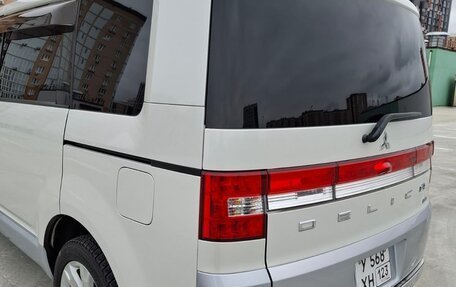 Mitsubishi Delica V, 2015 год, 2 960 000 рублей, 6 фотография