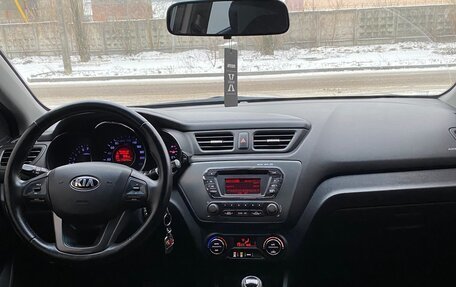 KIA Rio III рестайлинг, 2013 год, 1 040 000 рублей, 15 фотография