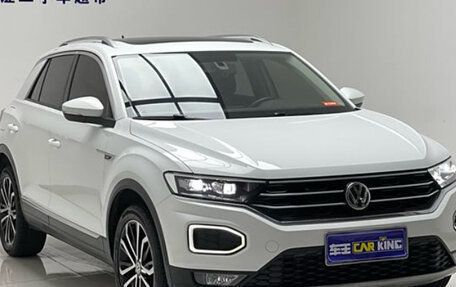 Volkswagen T-Roc I, 2020 год, 1 570 000 рублей, 7 фотография