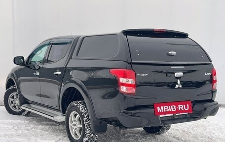 Mitsubishi L200 IV рестайлинг, 2017 год, 2 100 000 рублей, 4 фотография