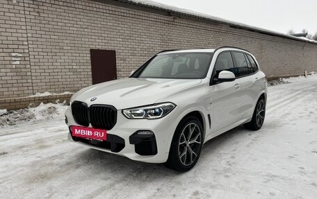 BMW X5, 2020 год, 7 600 000 рублей, 2 фотография