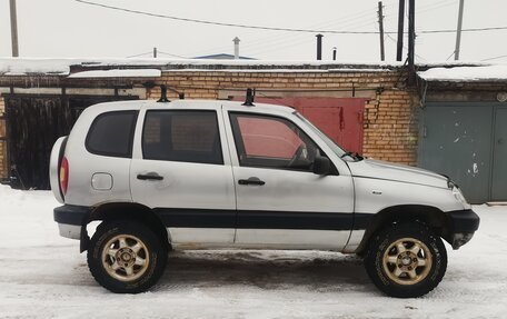 Chevrolet Niva I рестайлинг, 2003 год, 255 000 рублей, 4 фотография