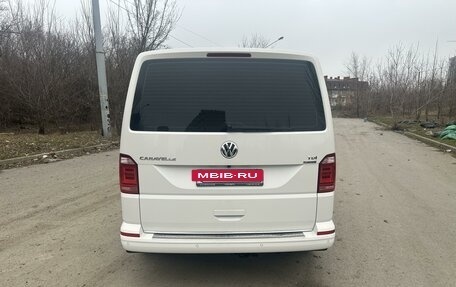 Volkswagen Caravelle T6 рестайлинг, 2015 год, 3 450 000 рублей, 13 фотография