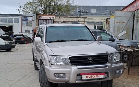 Toyota Land Cruiser 100 рестайлинг 2, 2000 год, 2 200 000 рублей, 8 фотография