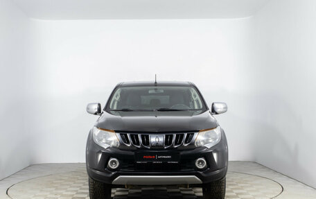 Mitsubishi L200 IV рестайлинг, 2017 год, 2 640 000 рублей, 2 фотография